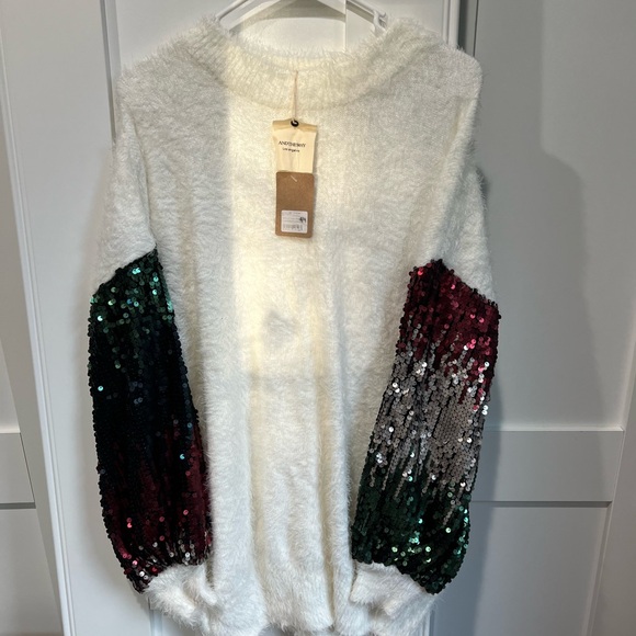 And the way acrylic size small oversized white sweater. - Picture 2 of 5